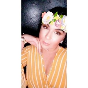 Meet your Posher, Arlexia